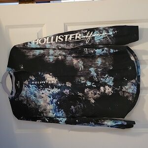 New With Tags Men's Small Hollister Long Sleeve TShirt